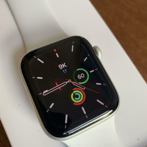 Apple Watch 5 Zilver Aluminium 44 MM