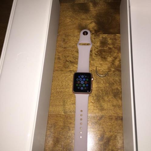 Apple Watch 7000 serie 38 mm Lavender Sport nieuw