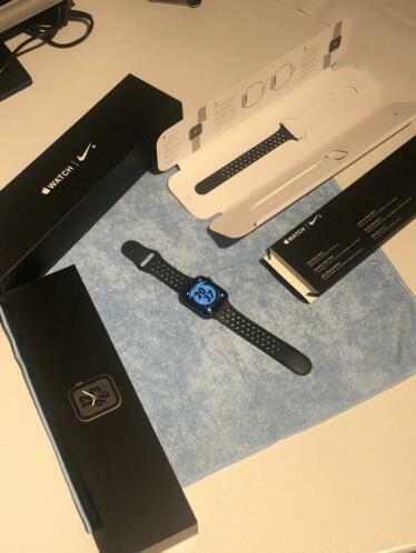 Apple Watch Nike 44 mm Series 4 iWatch 4