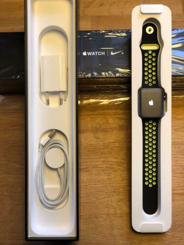 Apple Watch series 2 42MM Nike Editie