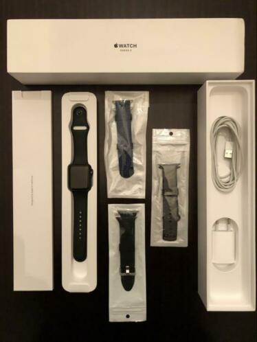 Apple watch (series 3) - 42mm