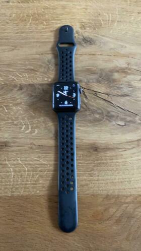Apple Watch series 3 42mm Nike editie