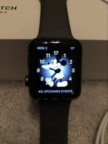 Apple Watch Series 3 - 42mm - Space Grey. Incl. Extra band