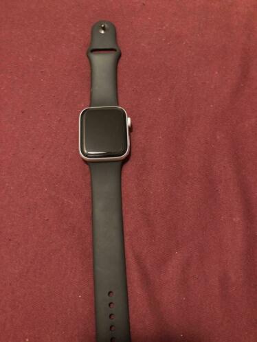 Apple Watch Series 5 44mm smartwatch zilver