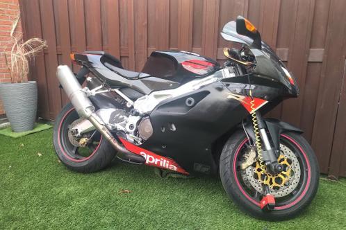 Aprilia 1000 RR Factory  Sport Racer Carbon Nieuw Model 100