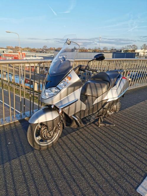 Aprilia atlantic 500 cc motor scooter