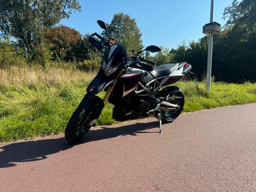 Aprilia dorsoduro 1200 2015 met 22k kilometer