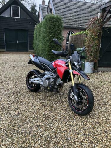 Aprilia Dorsoduro 750