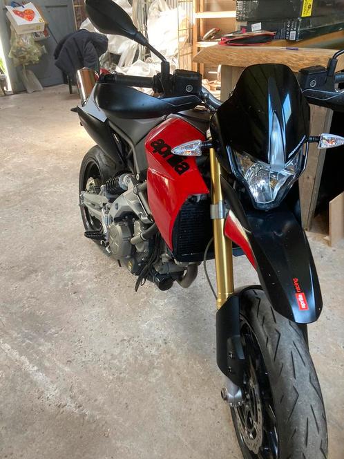 Aprilia Dorsoduro 750