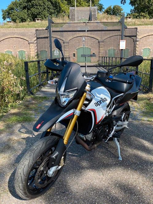 APRILIA DORSODURO 750 SPECIAL BJ2012 ZWARTWIT UNIEKE MOTOR