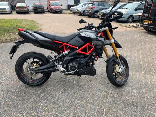 Aprilia dorsoduro 900 model 2019 zwartrood te koop