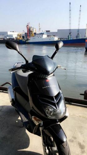 Aprilia Leonardo 250CC Motorscooter