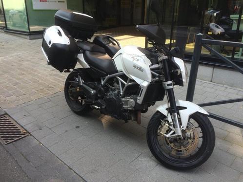 Aprilia NA850 Mana (2011) met Hepco amp Becker koffers