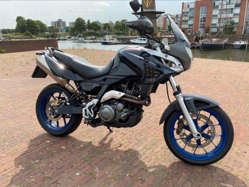 Aprilia Pegaso 650 Strada 2007 zwart A2