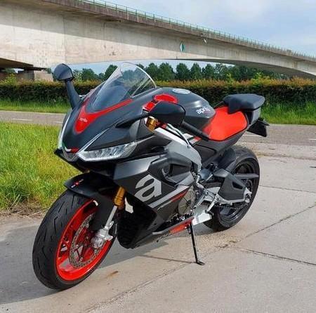 Aprilia RS 660 Apex Black, eerste eigenaar