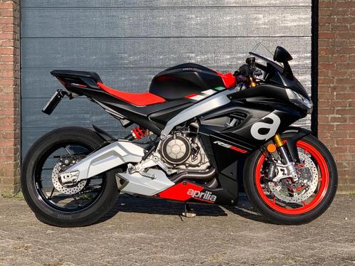 Aprilia RS 660 Apex Black in top staat