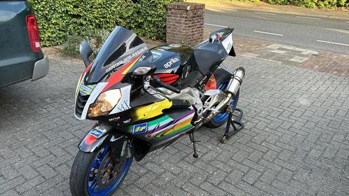 Aprilia rsv 1000