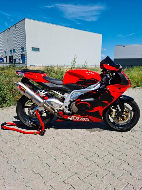 Aprilia RSV 1000 RR