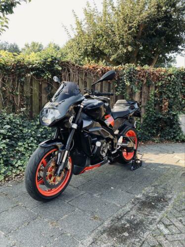 Aprilia RSV 1000 Tuono (bj 2004)