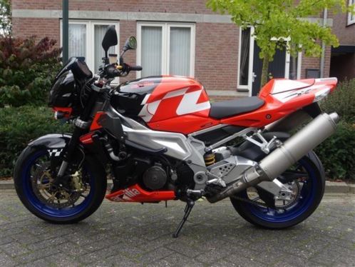 Aprilia RSV 1000 Tuono RR  2007  18.400KM  Rood  Zwart 