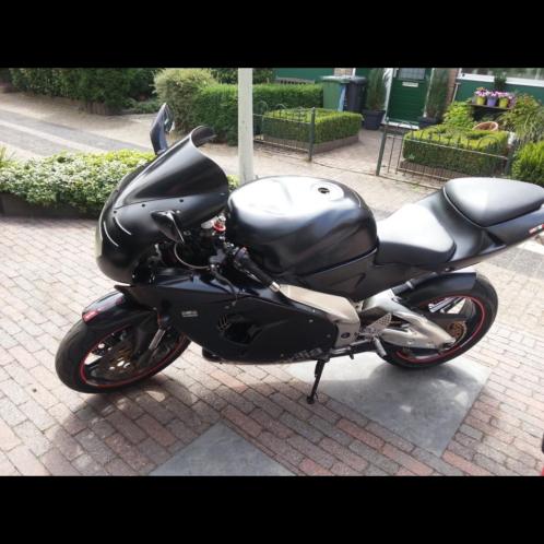 Aprilia RSV Mille mat zwart 