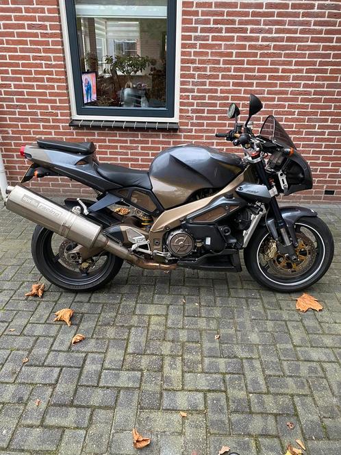 Aprilia RSV Tuono 1000 van 2003 NL motor