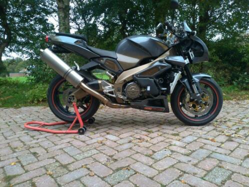 Aprilia RSV Tuono