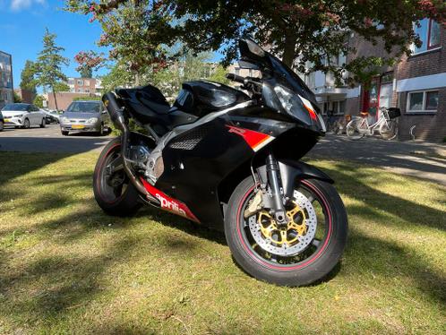 Aprilia RSV1000 LeovinceNieuwe bandenNieuwe accu