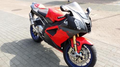 Aprilia rsv1000 r 03906