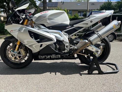 Aprilia RSV1000R 2009