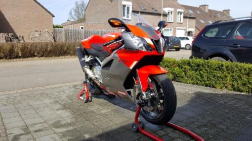 APRILIA RSV1000R nieuwstaat