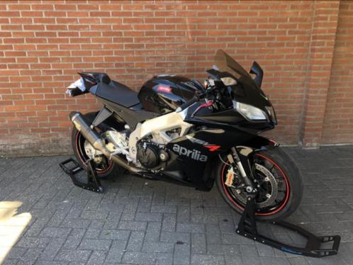 Aprilia RSV4 R 2012