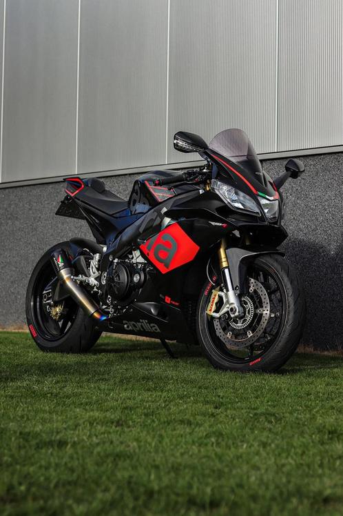 Aprilia rsv4 r aprc