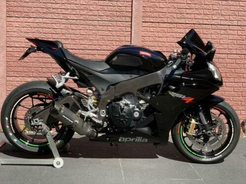 Aprilia RSV4 R CARBON (2013)