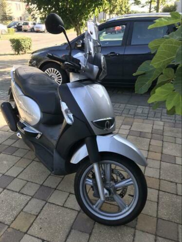 Aprilia scarabeo 250 ie