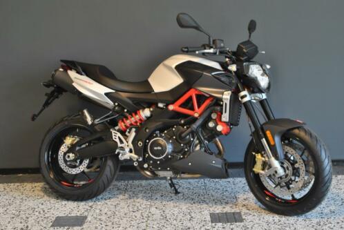 Aprilia Shiver 900