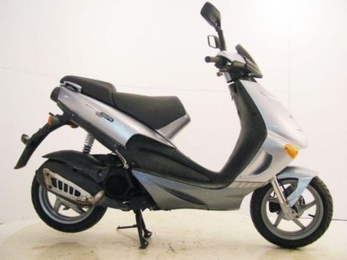 Aprilia SR 125cc motorscooter (bj 1999)