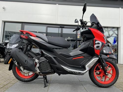 Aprilia SR GT Sport 200 cc motor scooter