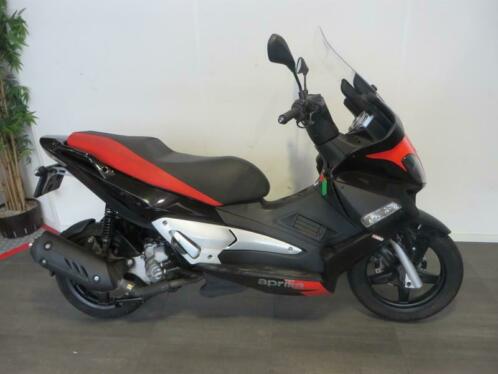 APRILIA SR MAX 300 IE (bj 2012)