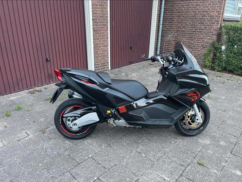 Aprilia srv 850