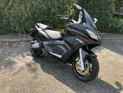Aprilia srv 850 motorscooter gilera gp800