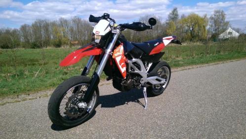 Aprilia SXV 550