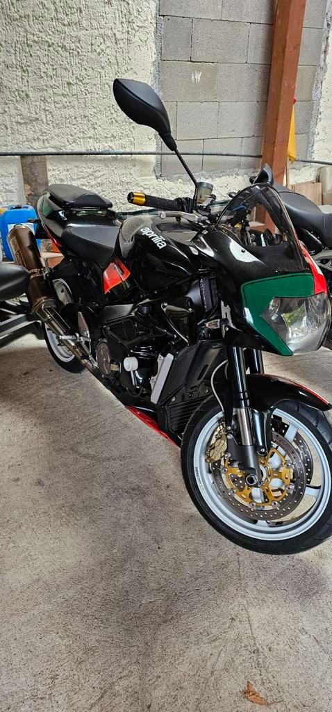 Aprilia Tuono 1000