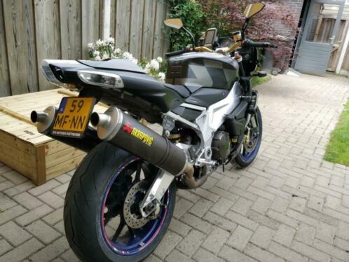 Aprilia Tuono 1000R Carbon Diablo Black