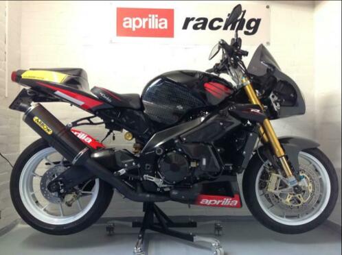 Aprilia Tuono Factory Racing