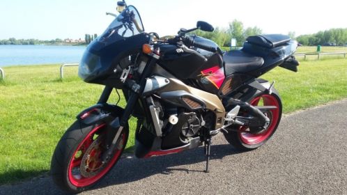 Aprilia tuono r 1000 