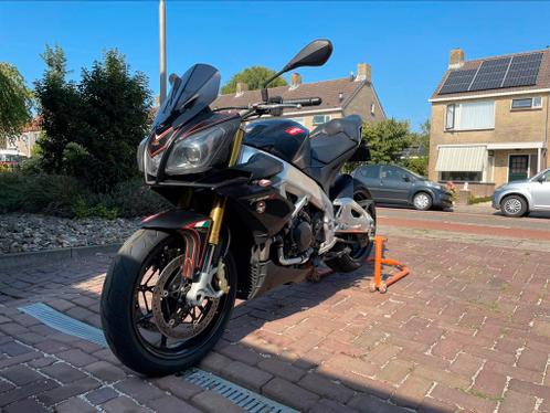 Aprilia tuono v4 2013