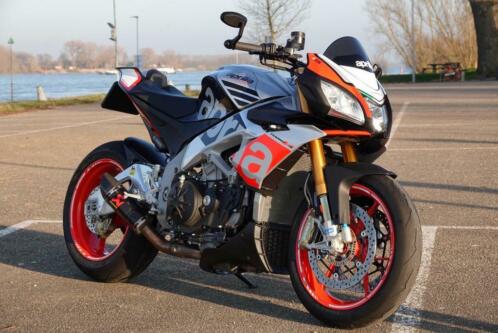 Aprilia Tuono V4 Factory zie die Akra Inruil mogelijk