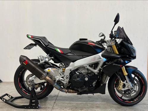 Aprilia Tuono V4R APRC van 2011 met Akrapovic