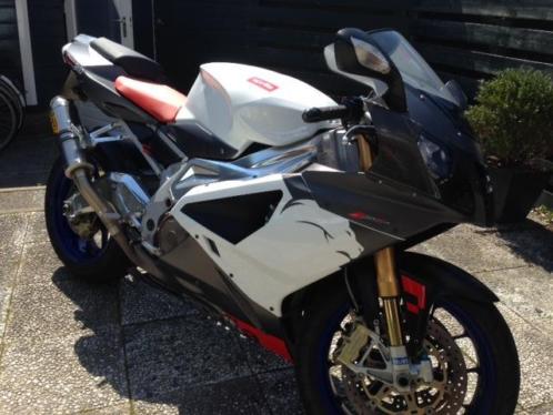 Aprillia RSV mille RR 2006 mivv uitlaat en powercommandor 